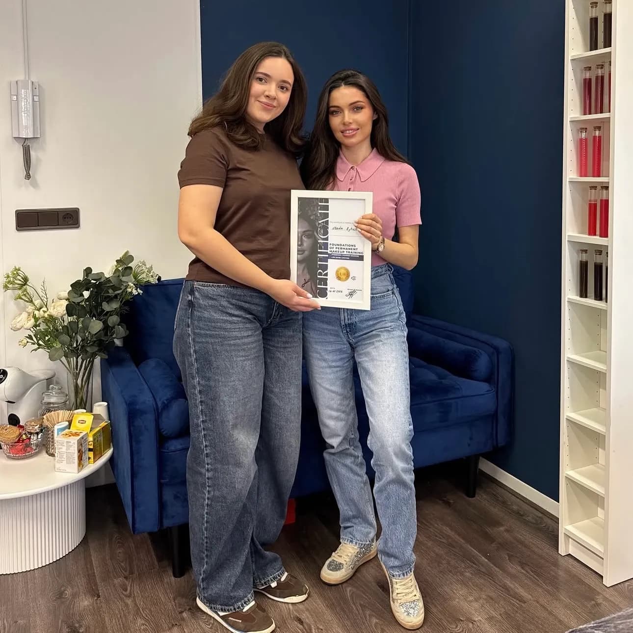 Basic Course — Brows & Lips — Graduates 3